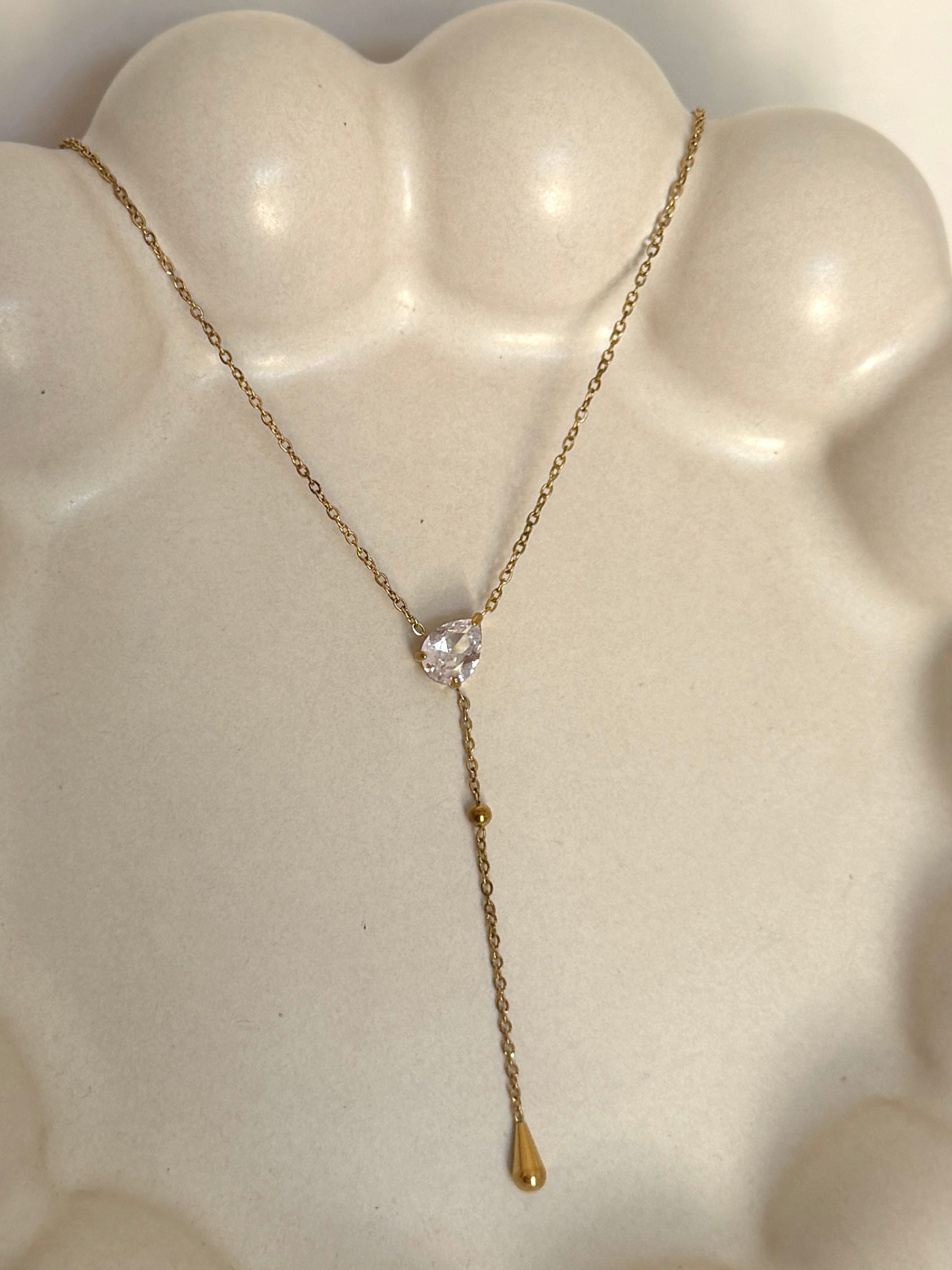 Fia necklace